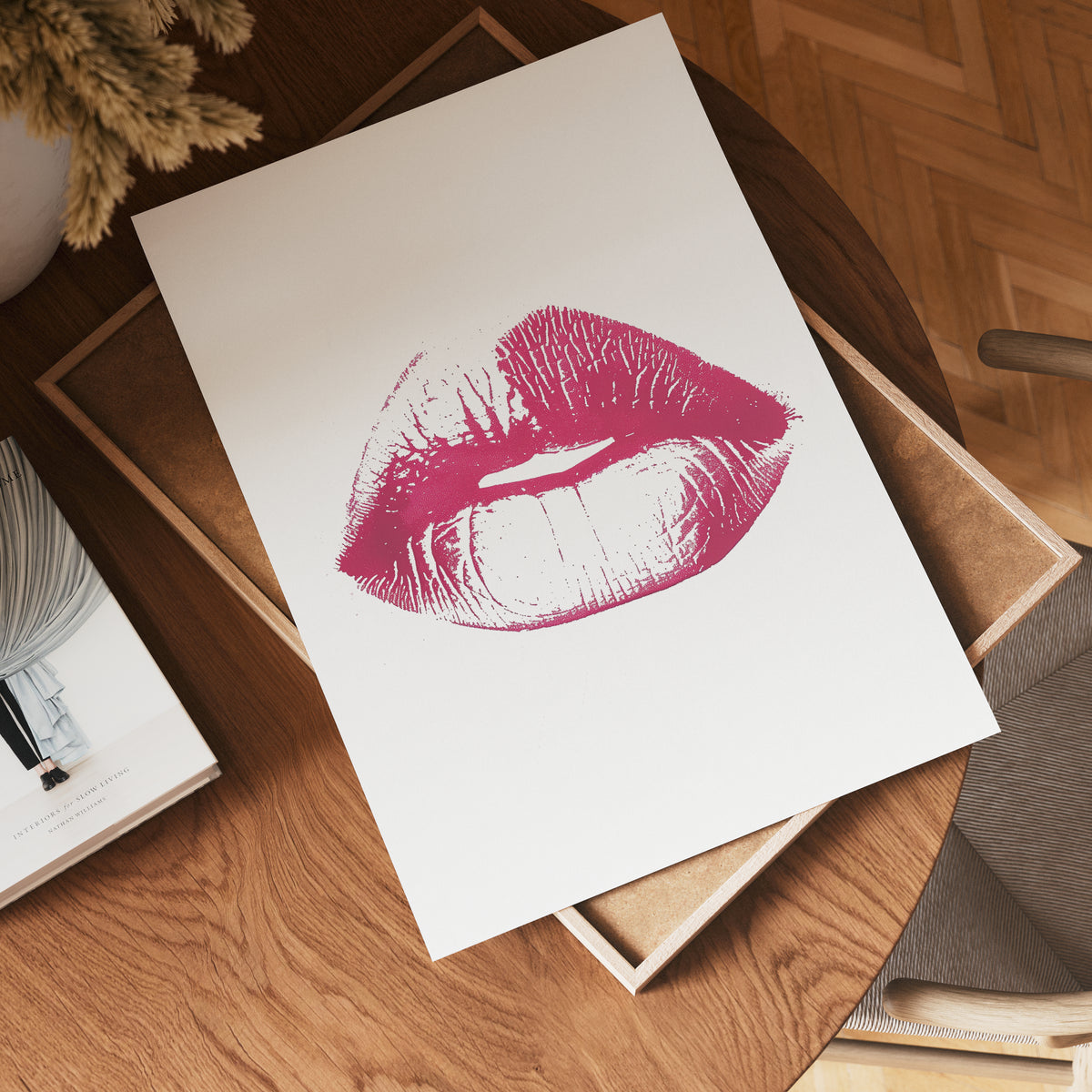 Pink Kiss Print poster i olika storlekar – köp enkelt hos Bozetto i hög kvalitet