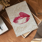 Crimson Kiss poster i flera storlekar – jämför mått och välj rätt hos Bozetto i hög tryckkvalitet