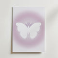 Storleksjämförelse för Soft Glow Butterfly affisch – Bozetto erbjuder flera format