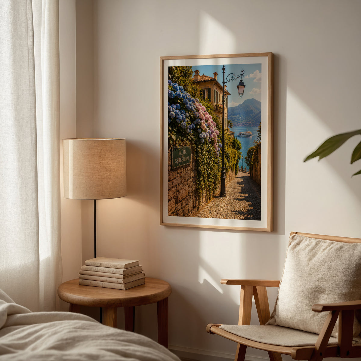 Marco Ricci Salita Serbelloni Bellagio Poster – blomstersmyckad stentrappa i Bellagio vid Comosjön