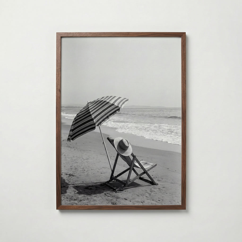 Siesta by the Sea Poster – valnötsram