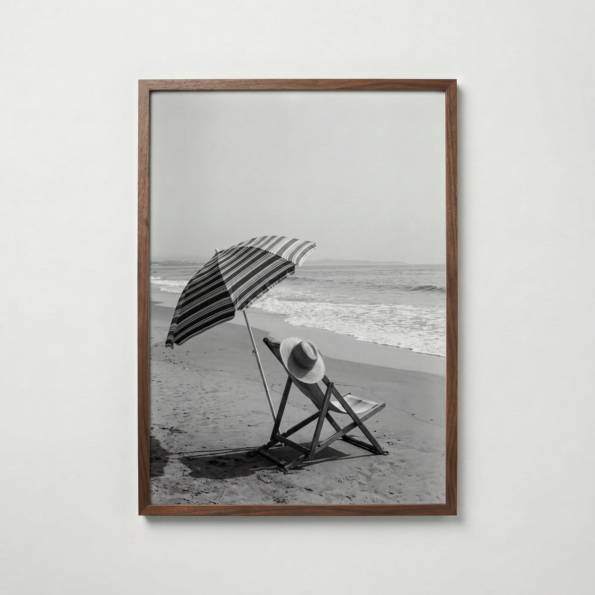 Siesta by the Sea Poster – valnötsram