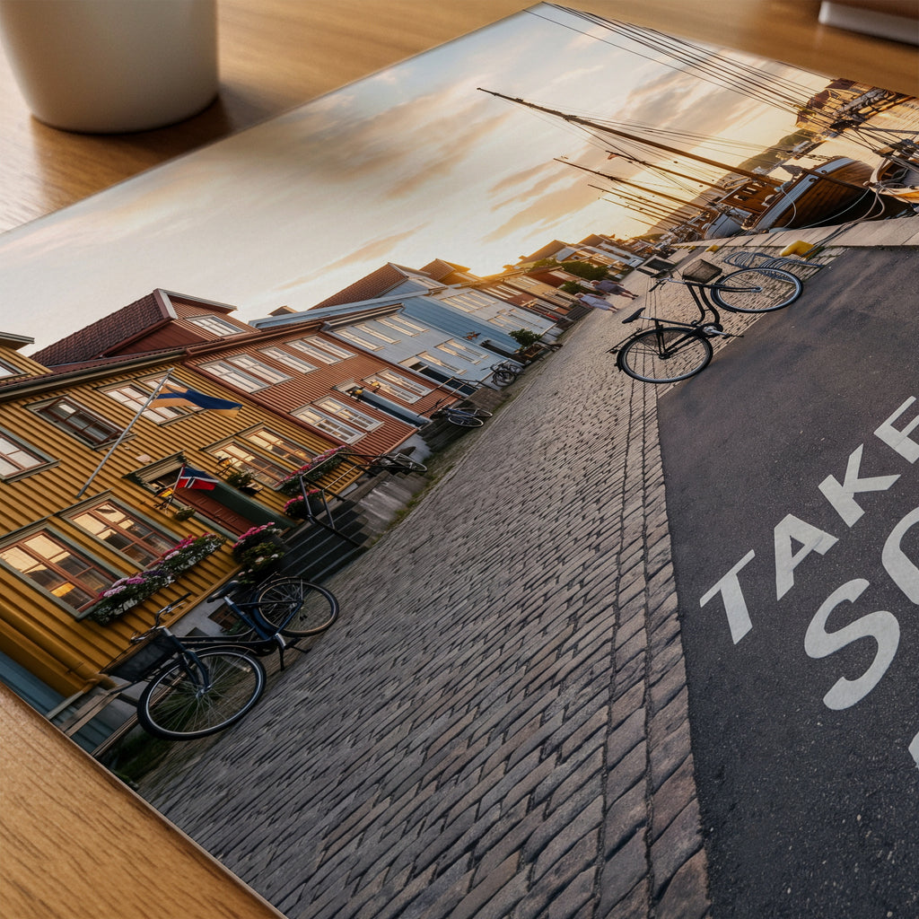 Take the Scenic Route Poster – närbild på papper