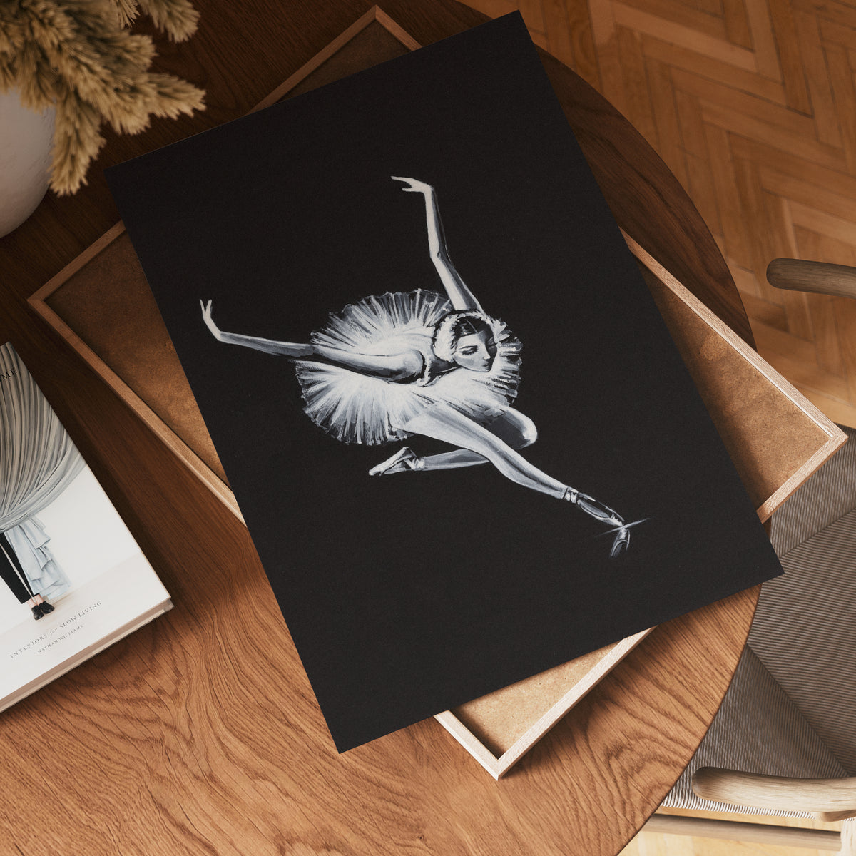 Helena Engström White Swan – affisch med stilfullt motiv från Bozetto i hög kvalitet
