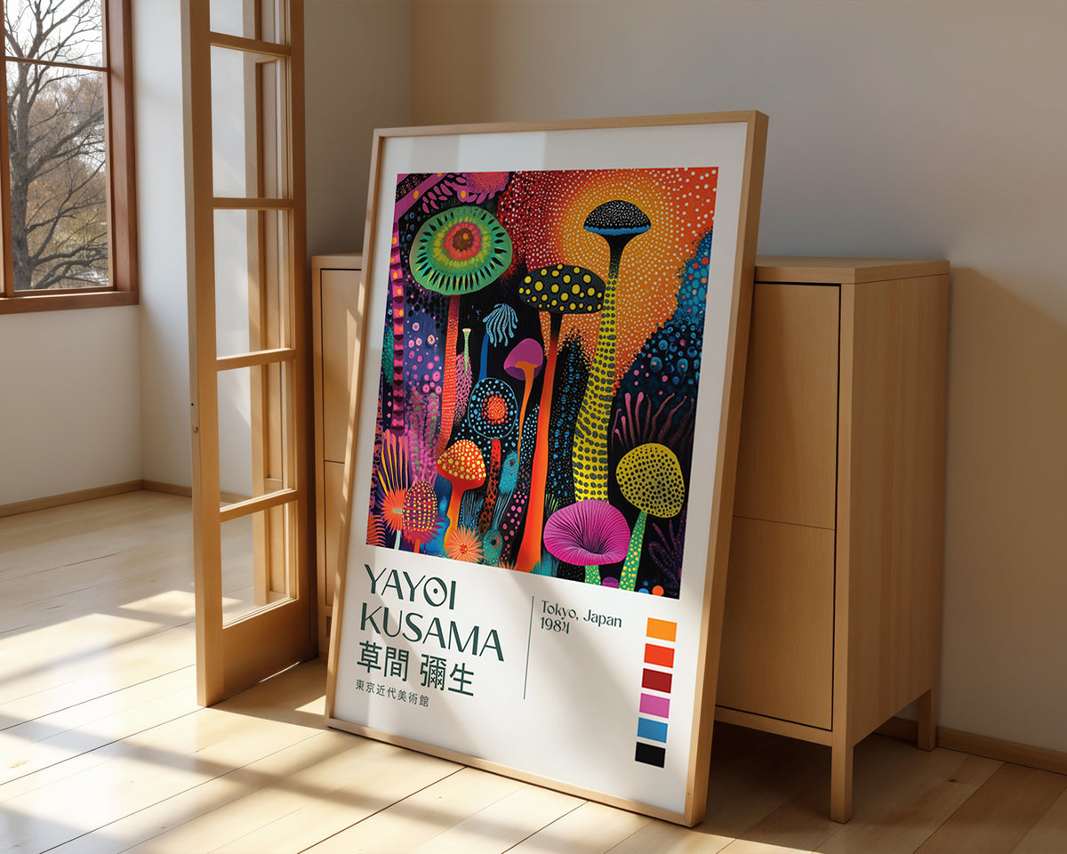 Affischmockup för Yayoi Kusama Midnight Garden – köp enkelt hos Bozetto i hög kvalitet