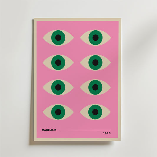 Bozetto Bauhaus Vision Poster har en rosa bakgrund med ett rutnät av åtta stiliserade ögon i kräm, grönt och svart. "BAUHAUS" står längst ner till vänster, "1923" till höger, vilket skapar ett djärvt konstverk med färgaccent.