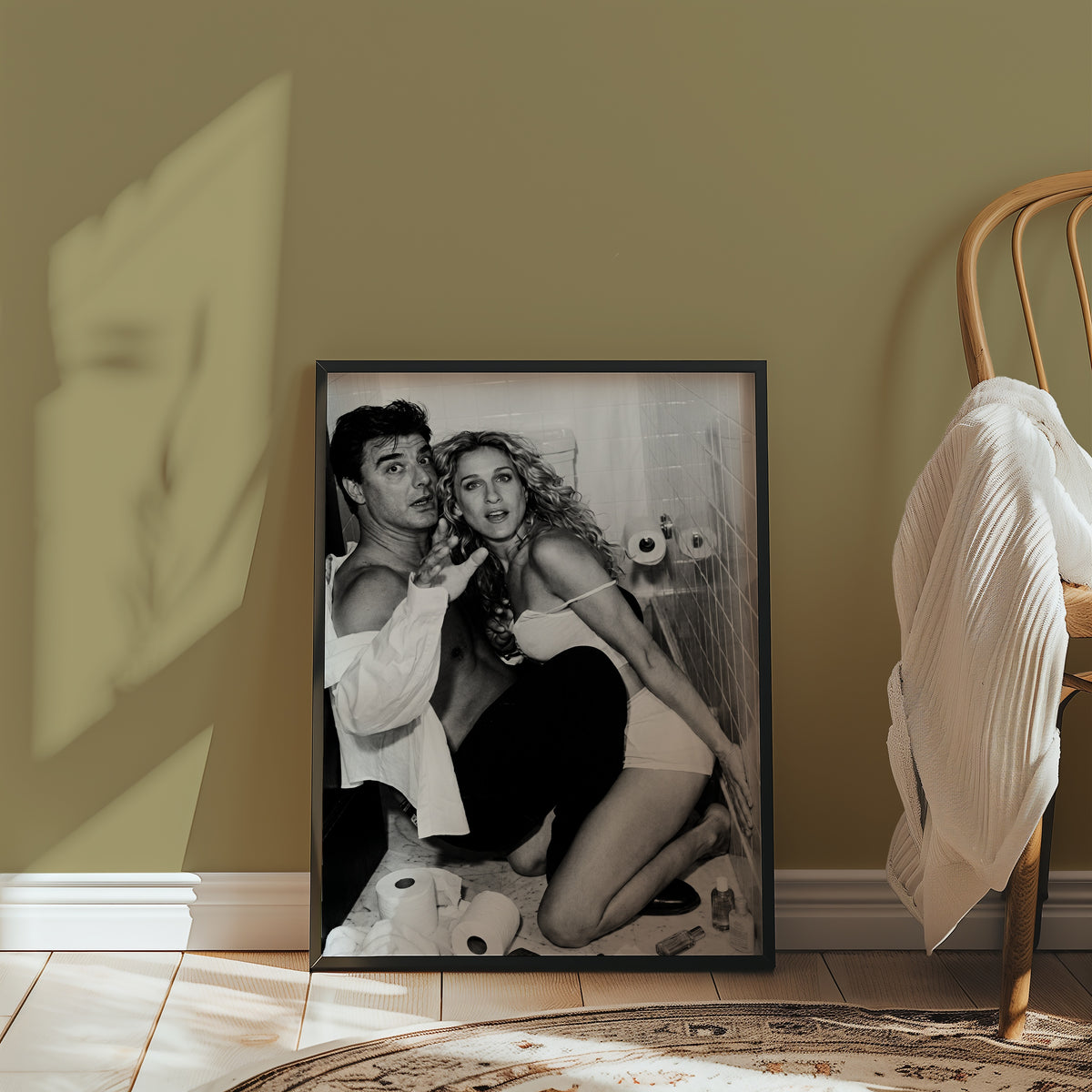 Bathroom Chaos poster i stilrent hem med modern inredning – köp enkelt hos Bozetto