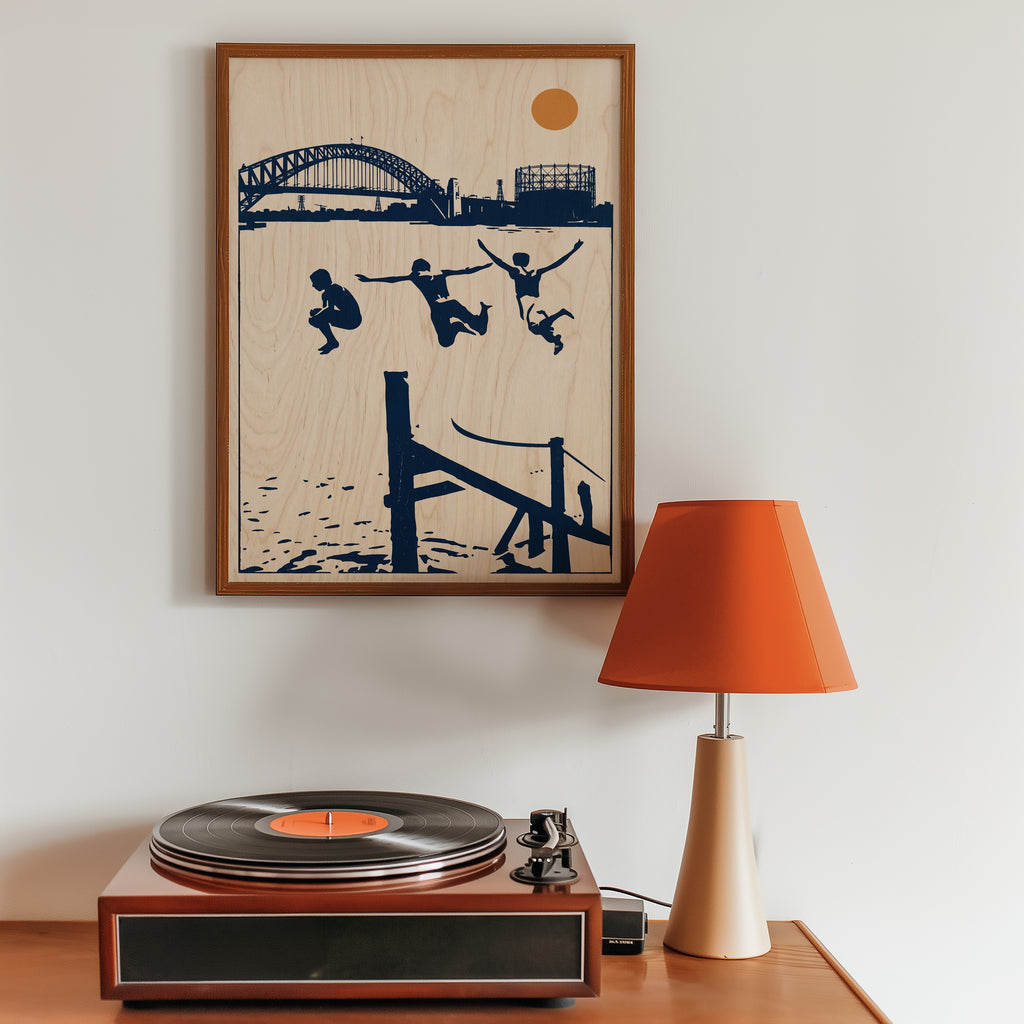 Harbour Leap Poster – hoppande figurer i inrett rum, leverans 1 till 3 dagar