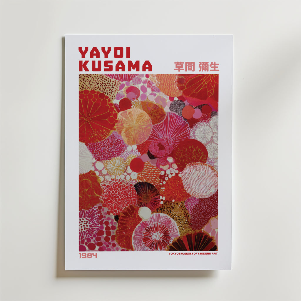Mockup av Yayoi Kusama Scarlet affisch på vägg – köp enkelt hos Bozetto i hög kvalitet