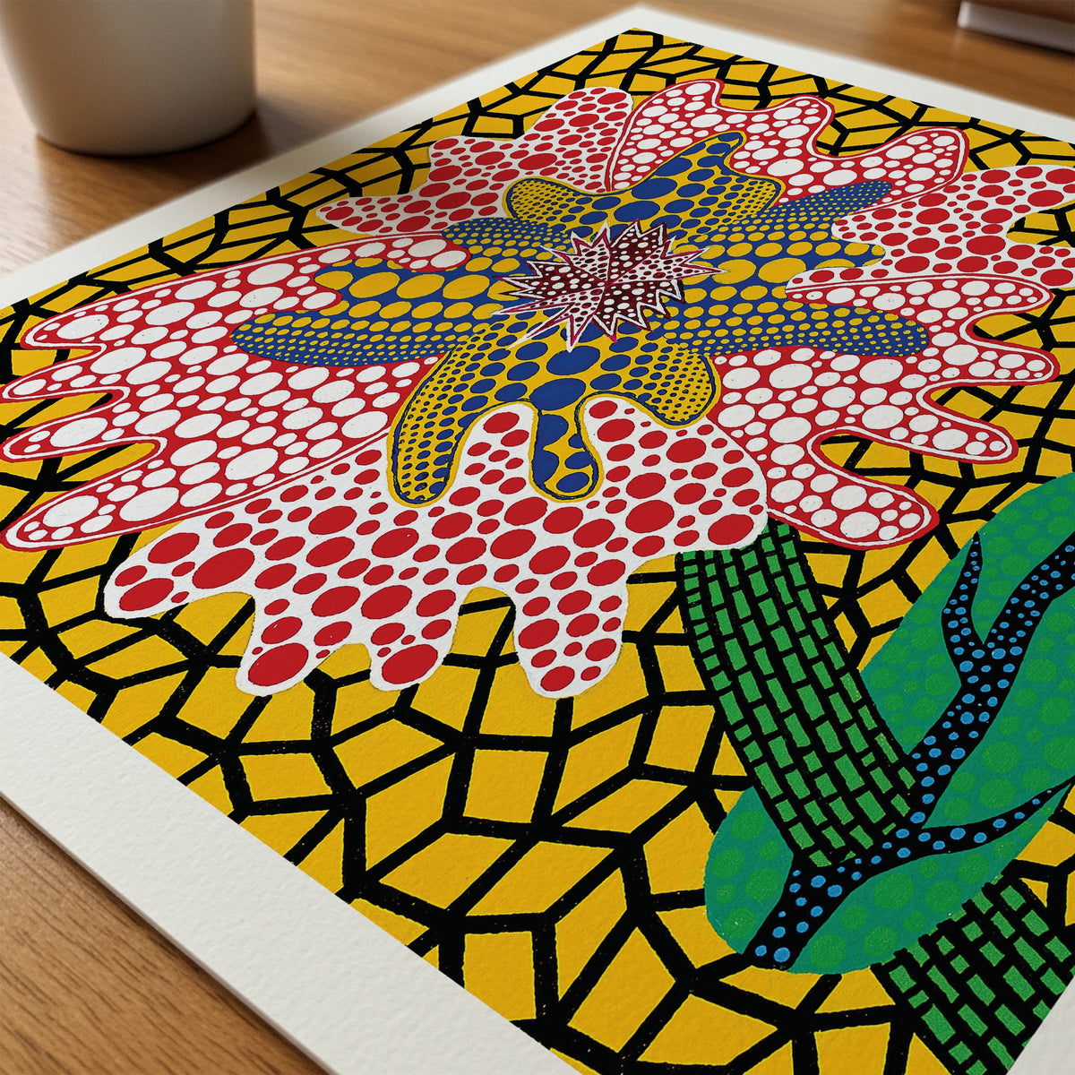 Yayoi Kusama Yellow Garden poster som papper på skrivbord (paper_desk) – konsttryck från Bozetto i hög kvalitet