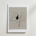 The Silent Bloom – stilfullt konsttryck från Bozetto, tryckt på matt finpapper i hög tryckkvalitet