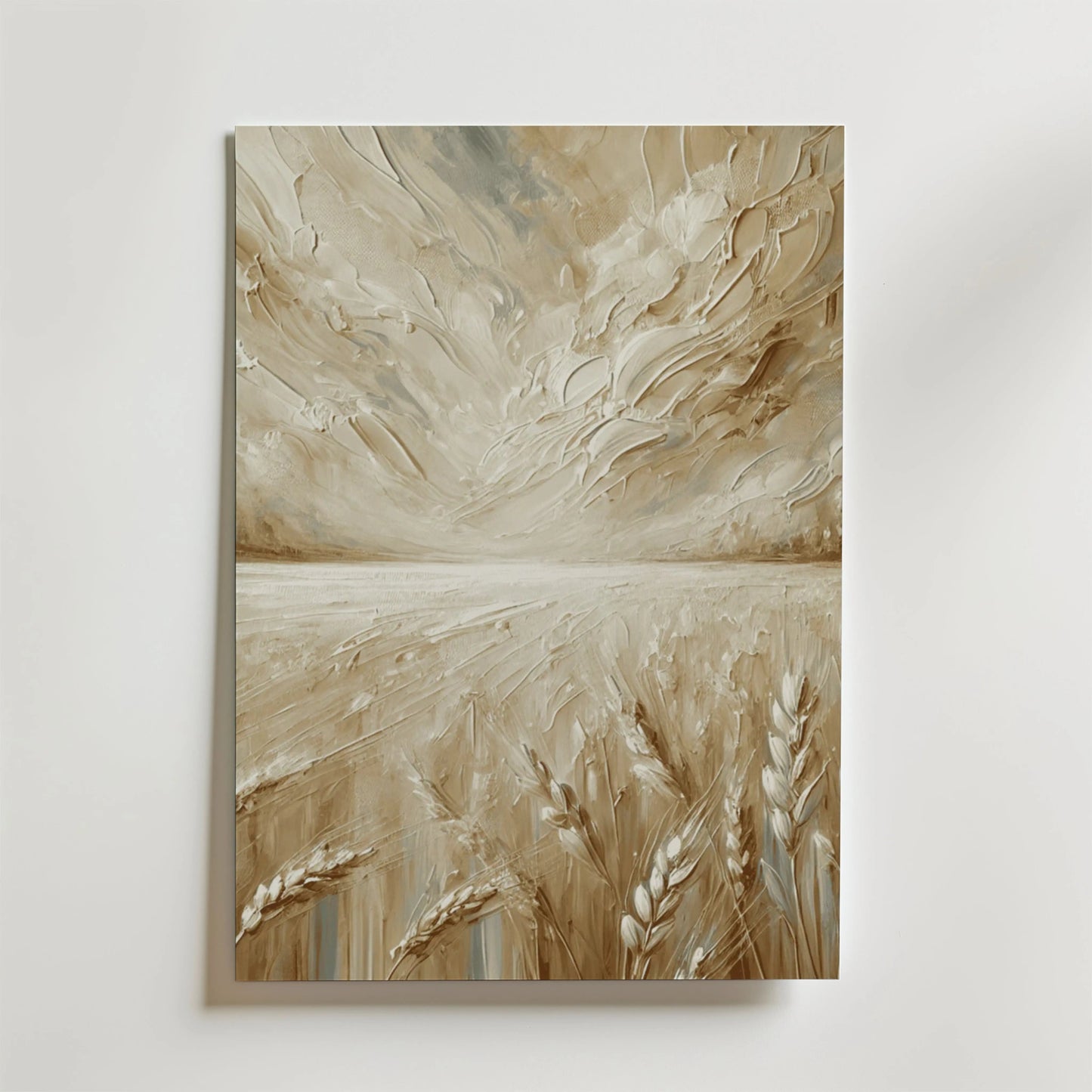 Bozetto Whispers of the Wheat Poster föreställer ett sepiatonat vetefält under en dramatisk molnig himmel, med texturerade penseldrag och vetestjälkar som sträcker sig mot horisonten och skapar en harmonisk atmosfär.