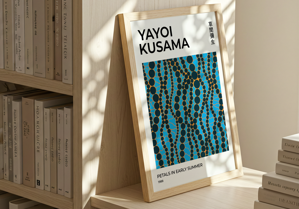 Yayoi Kusama Summer Petals – affisch med stilfullt motiv från Bozetto i hög kvalitet